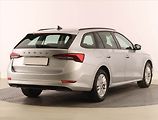 Ford Kuga (2015) 2.0 TDCi, 4X4, Serv.kniha - náhled 4