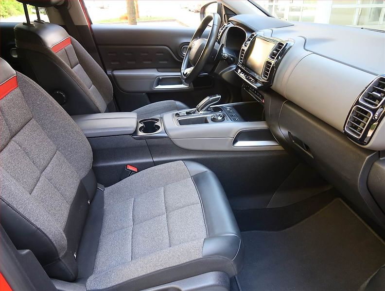 Citroën C5 Aircross (2019) BlueHDi 180, Automat, Kůže - fotka 9 z 21