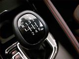 BMW X1 (2016) sDrive18d, Tempomat - náhled 18