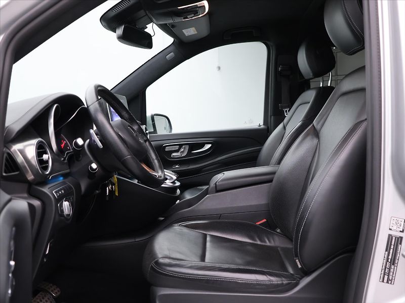 Mercedes-Benz Třídy V 2,1 250d 140kW 7-Míst CZ 4M - fotka 12 z 42