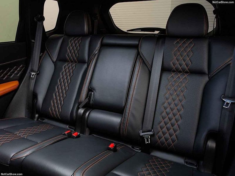 Mová generace SUV Outlander.