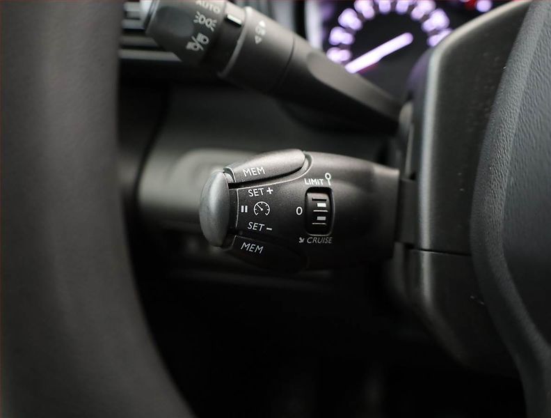 Citroën Berlingo (2019) Live 1.2 PureTech, 5Míst, ČR - fotka 13 z 16