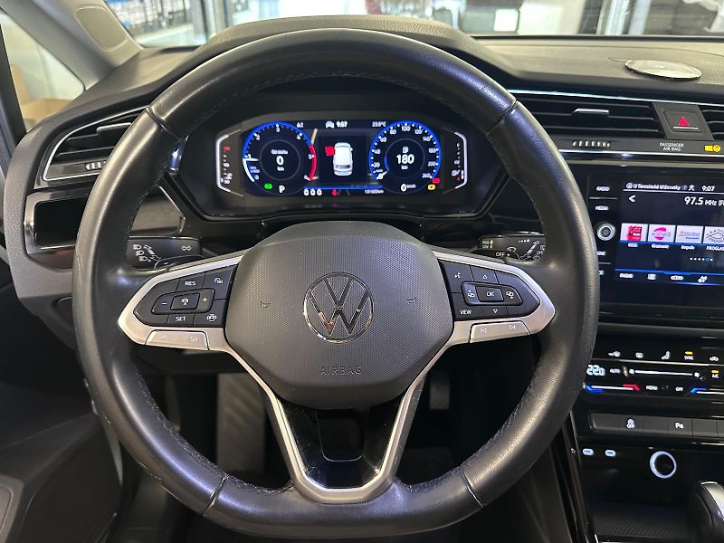Volkswagen Touran 2.0 TDI 110kW DSG Highline - fotka 10 z 16