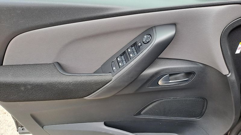 Citroën Grand C4 SpaceTourer 1.5 BlueHDi 130 S&S 7 míst - fotka 19 z 24