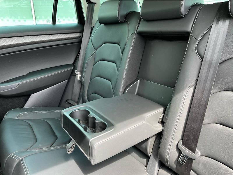 Škoda Kodiaq 2.0 TDI 147 kW DSG 4x4 STYLE - fotka 25 z 30