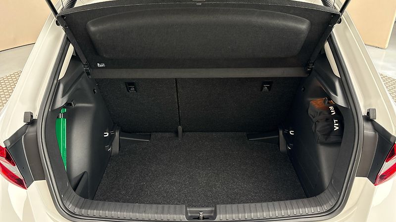 Škoda Fabia 1.0 TSI Style - fotka 17 z 23