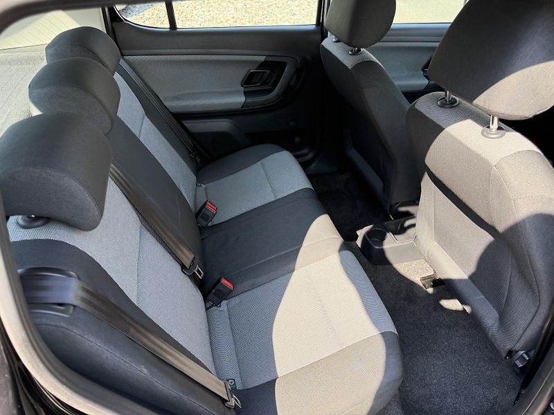 Škoda Fabia 1.4i 63 KW 1 MAJITEL - fotka 12 z 13