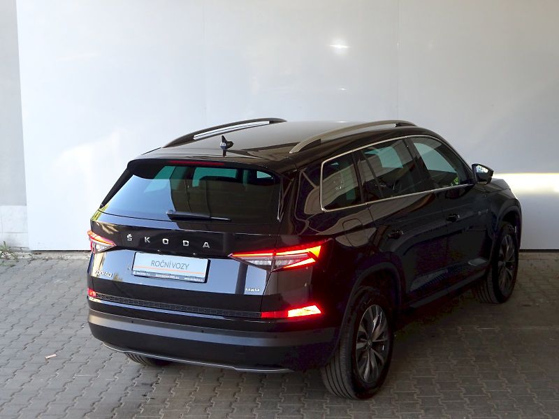 Škoda Kodiaq (2023) STYLE PLUS 4X4 TD 110/2.0 A7A - fotka 17 z 22