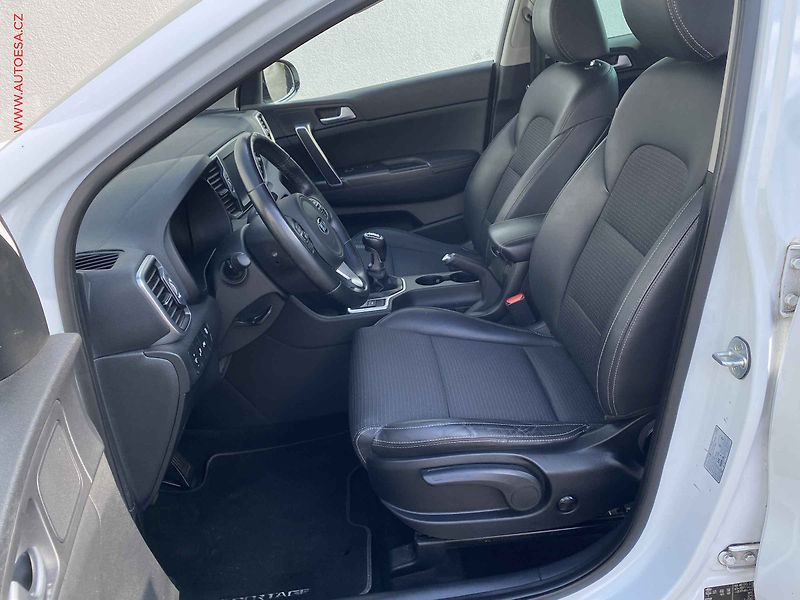 Kia Sportage (2017) 1.6 GDi, Spirit, navi - fotka 9 z 19