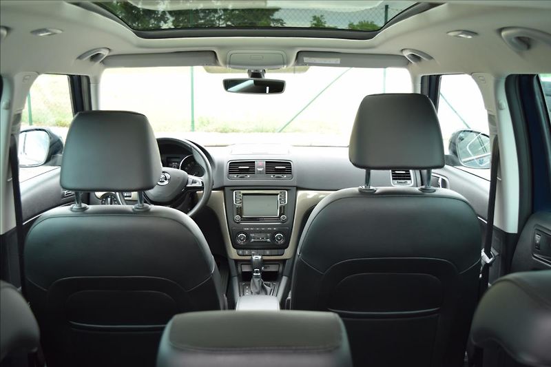 Škoda Yeti 1,4 TSI 92KW DSG XENONY VÝHŘEV - fotka 27 z 51