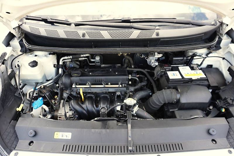 Hyundai ix20 (2017) ESSENTIAL 1,4 CVVT 66 kW - fotka 33 z 35