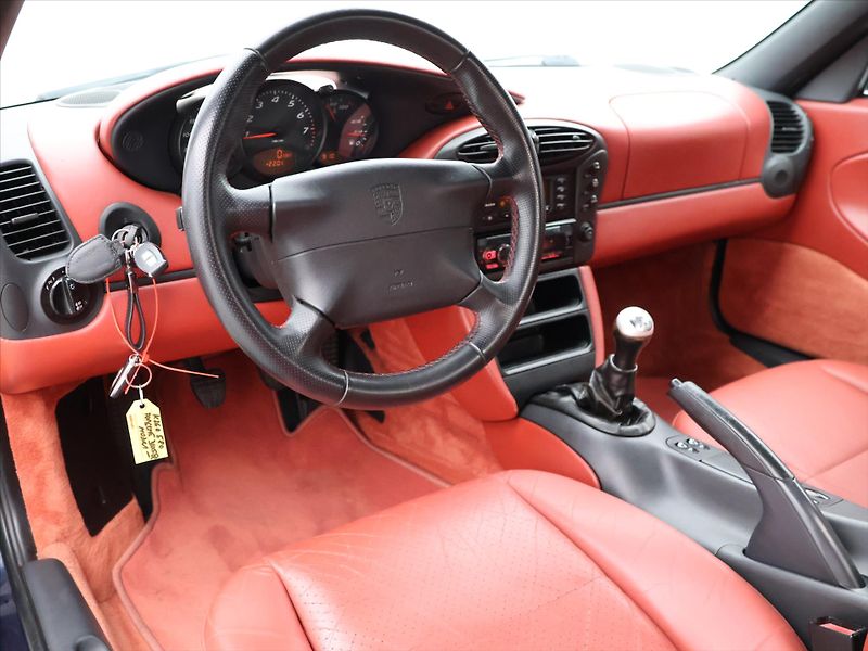 Porsche Boxster 2,5 i 150kW Aut.Klima Kůže - fotka 17 z 29