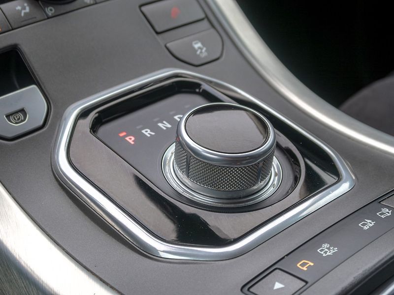 Land Rover Range Rover Evoque (2013) 2.2D 140KW 4x4 – MAT - fotka 29 z 51