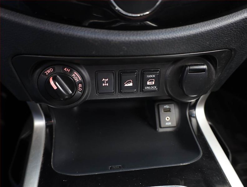 Nissan Navara (2016) 2.3 dCi - fotka 12 z 20