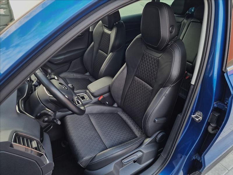 Škoda Karoq 2.0 TDI Style, ČR,1.Majitel - fotka 37 z 50