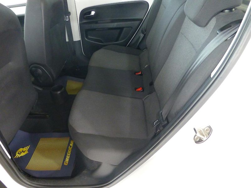 Volkswagen up! (2013) 1,0MPI**KLIMATIZACE** - fotka 11 z 22