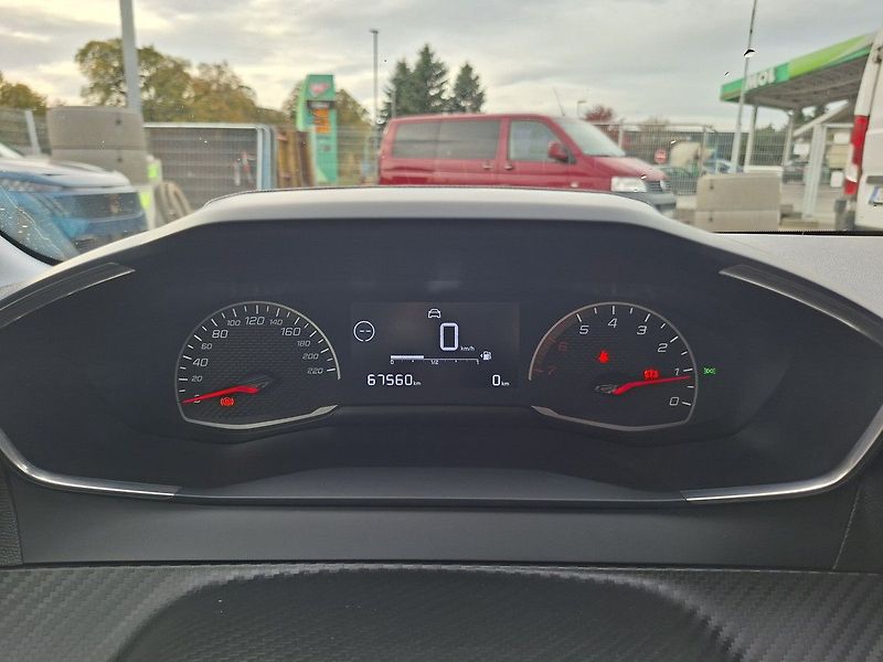 Peugeot 208 ACTIVE 1.2 PT 75k M5 - fotka 15 z 23