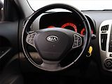 Kia Ceed (2009) 1.6 CVVT, nová STK, pěkný stav - náhled 13
