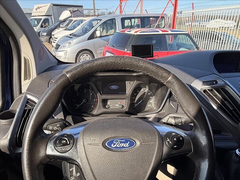 Ford Transit Custom 2,0 125kW 5MÍST WEBASTO DPH TZ - fotka 10 z 30