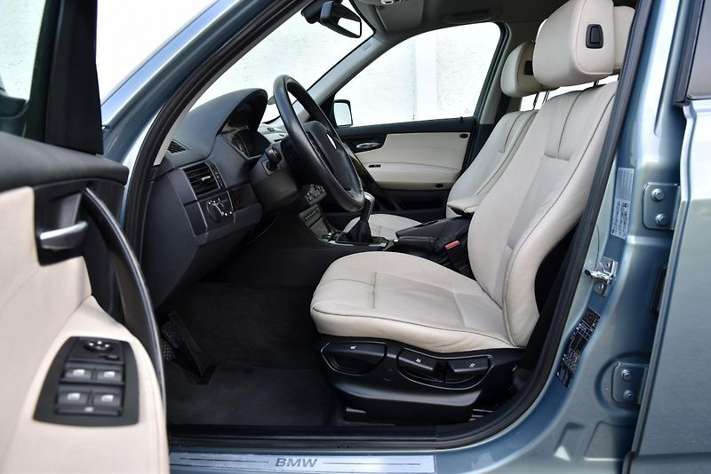 BMW X3 xDrive20d LCi,KŮŽE,VÝHŘEV,TEMP - fotka 7 z 40