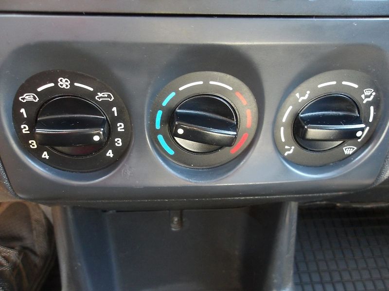 Citroën Berlingo 2,0HDi 2xŠOUPAČKY,KLIMA ! - fotka 23 z 25