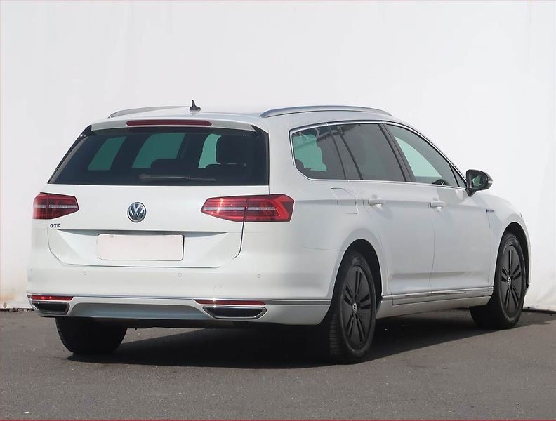 Volkswagen Passat (2016) Highline 1.4 GTE, Automat - fotka 5 z 25