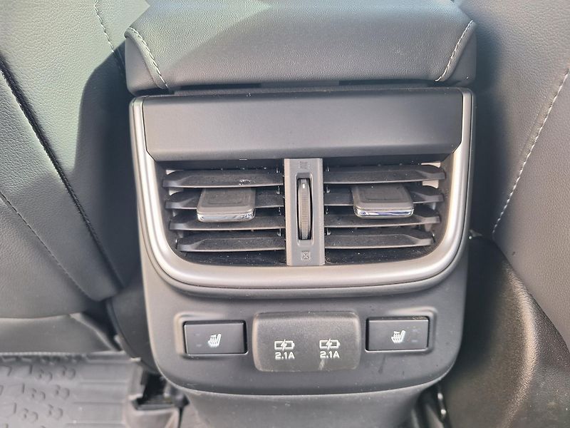 Subaru Outback (2022) Touring , NAVI, kůže,TOP stav - fotka 11 z 14