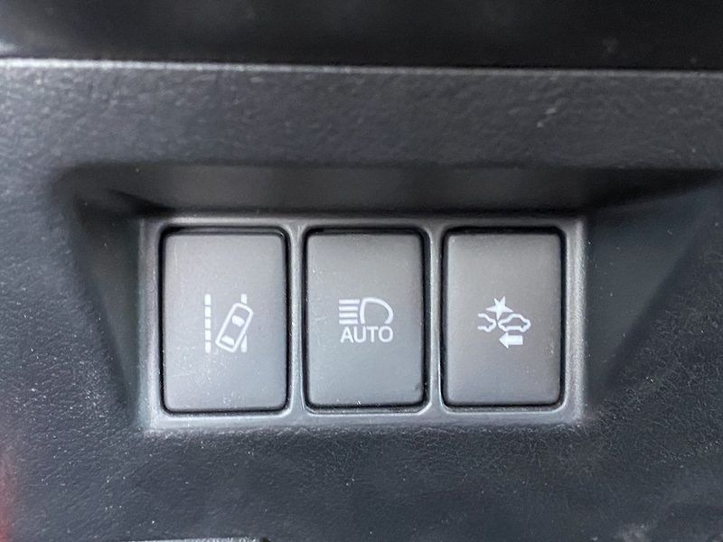 Toyota Yaris 1.5i, ČR-1m, Trend, záruka - fotka 14 z 15