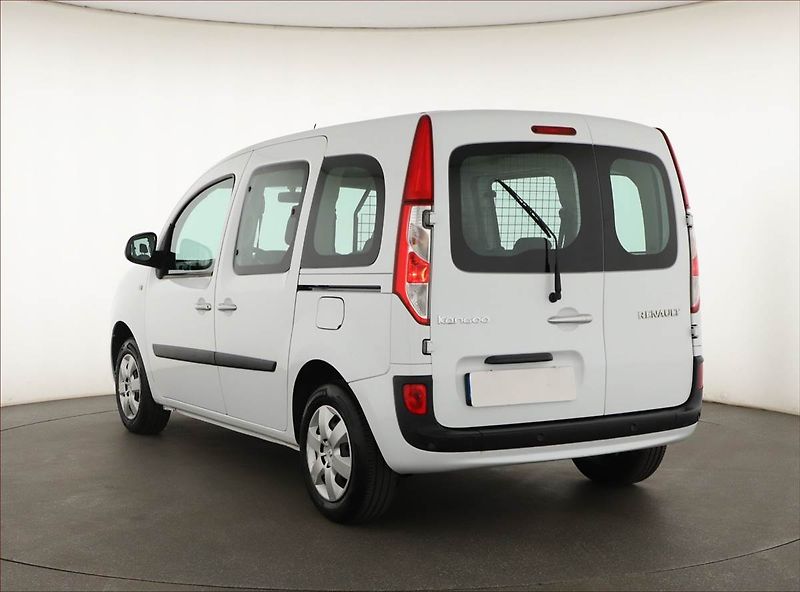 Renault Kangoo (2021) Zen 1.5 dCi, 5Míst, ČR, 1Maj - fotka 4 z 11