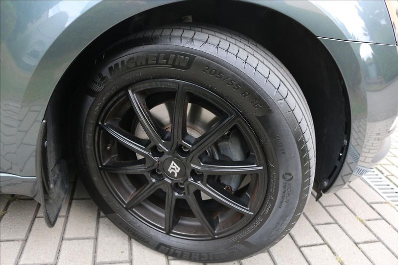 Škoda Octavia 1,0 85KW,ČR, 62000km - fotka 5 z 36