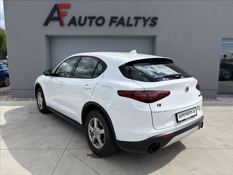 Alfa Romeo Stelvio 2,2 jtd 154 KW 4x4 - fotka 4 z 20