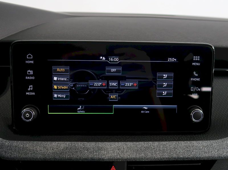 Škoda Scala (2025) SELECTION 1.0TSI 85KW - fotka 26 z 39