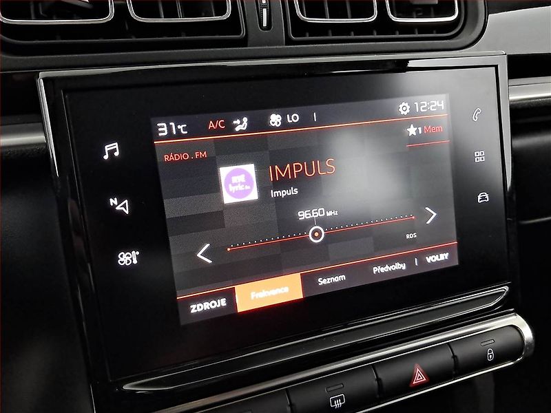 Citroën C3 (2021) 1.2 PureTech, Automat - fotka 16 z 17