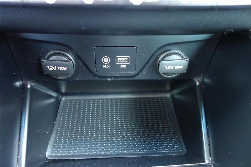 Hyundai Tucson 1,7 CRDi 85KW, ČR, NAVIGACE. - fotka 27 z 38