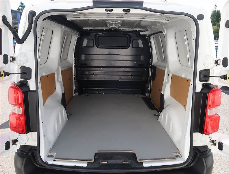Citroën Jumpy (2018) 1.6 BlueHDi, L2H1, 1Maj - fotka 11 z 17