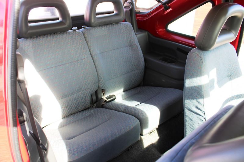 Suzuki Jimny (2000) 1,3LXi 4X4 EL.OKNA SERVO TAŽNÉ - fotka 12 z 15
