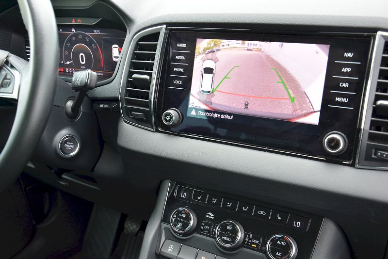 Škoda Karoq (2019) 1.5 TSI 110 kW Style PLUS - fotka 27 z 31