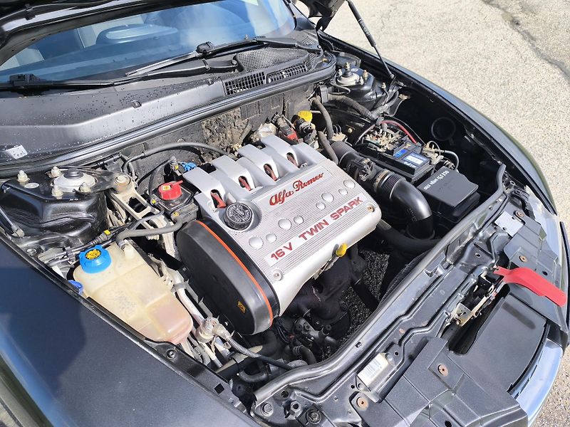 Alfa Romeo 147 (2006) 1.6 16V DOLOŽENÉ KM.NOVÁ STK - fotka 20 z 23