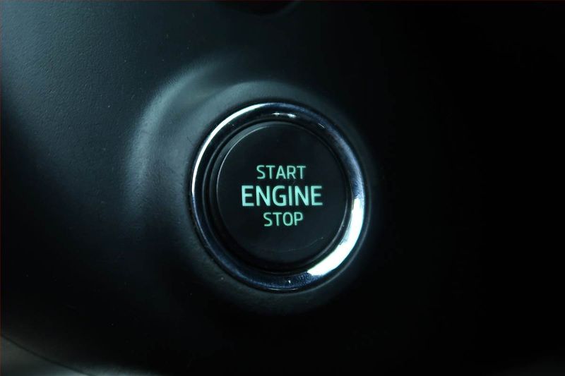 Škoda Octavia (2016) 1.6 TDI, Automat, Navi, Xenony - fotka 23 z 25