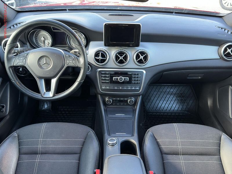 Mercedes-Benz GLA (2014) 2.2CDi 200 4Matic, ČR, AT - fotka 8 z 20