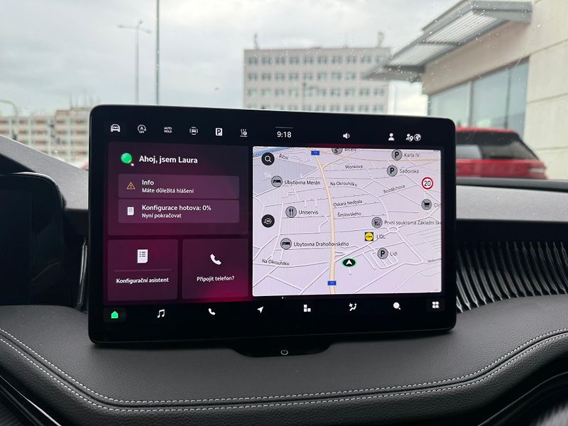 Škoda Superb Sportline 2.0 TDI 110kw DSG Co - fotka 12 z 30