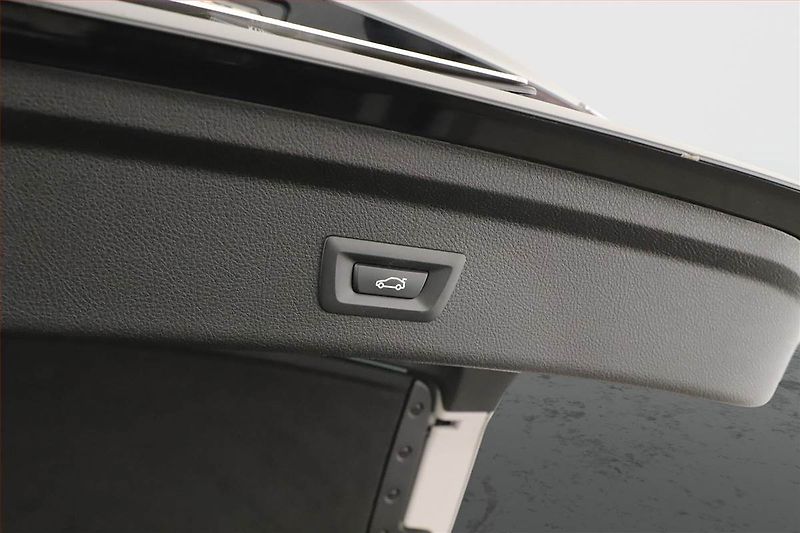 BMW Řada 3 (2013) 320i GT, Automat, Tempomat - fotka 13 z 13