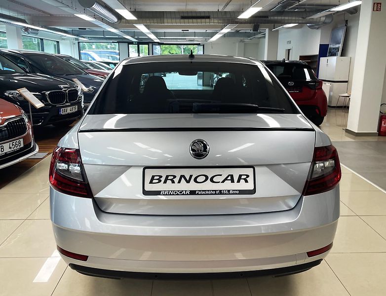 Škoda Octavia 1,5TSI Style Sport, ČR, 1.MAJ. - fotka 5 z 21