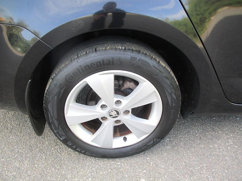 Škoda Octavia 1.4TSi 103kW*ELEGANCE*VÝHŘEV* - fotka 36 z 50