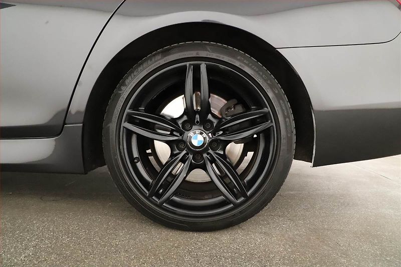 BMW Řada 5 (2012) 530d xDrive, 4X4, Automat - fotka 20 z 20