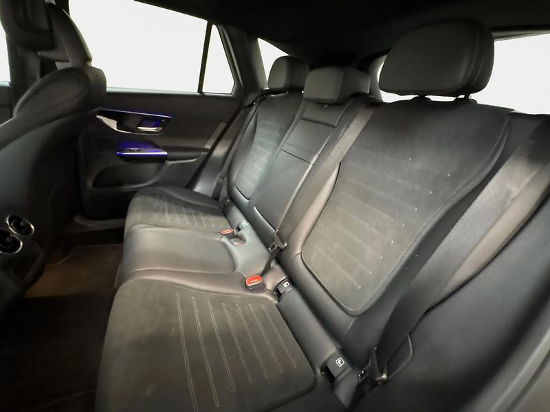 Mercedes-Benz GLC 300d 4M AMG Advanced+ Night DI - fotka 14 z 20