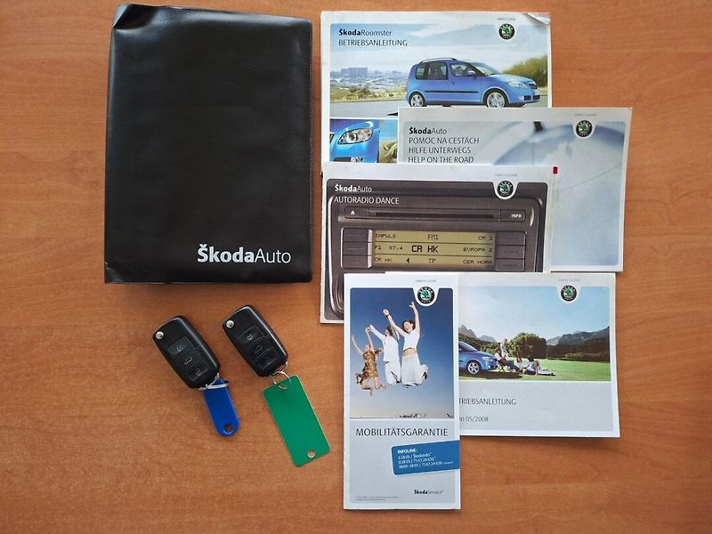 Škoda Roomster (2008) 1.4i 16V 63kW -VÝBAVA - fotka 34 z 35