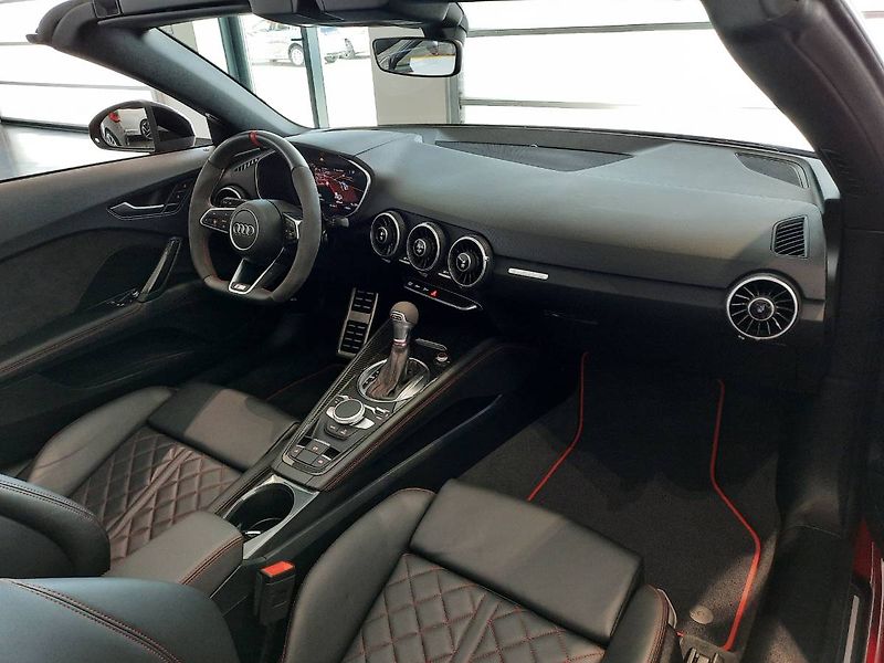 Audi TT (2022) S Roadster2.0 TFSI(235kW/320k) - fotka 8 z 30