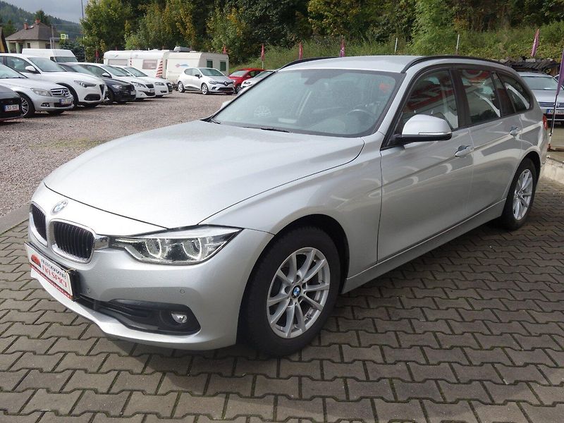 BMW Řada 3 (2018) 318d 110kW -FULL LED-DPH - fotka 4 z 37