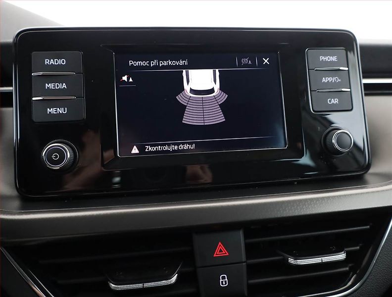 Škoda Kamiq (2021) Ambition 1.0 TSI, Serv.kniha - fotka 11 z 14